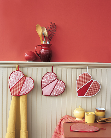 Announcement: Martha Stewart’s Encyclopedia of Sewing & Fabric Crafts Launch Party and Free Heart Shaped Potholder Pattern! | Purl Soho