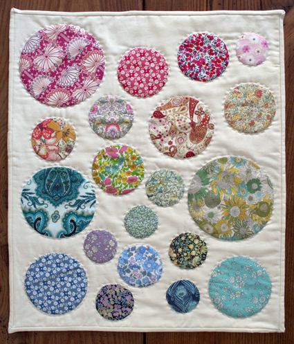 Mini Quilt of the Month, February: Liberty of London Tana Lawn Circular Applique | Purl Soho