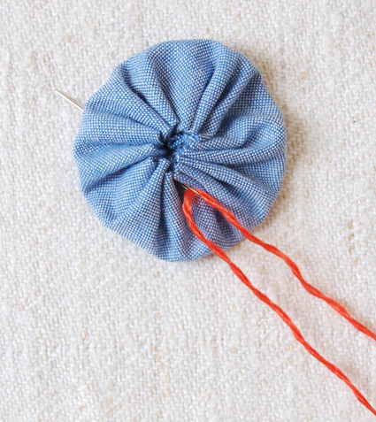 Mini Quilt of the Month, May: Yo-Yo Coverlet | Purl Soho