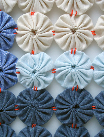 Mini Quilt of the Month, May: Yo-Yo Coverlet | Purl Soho