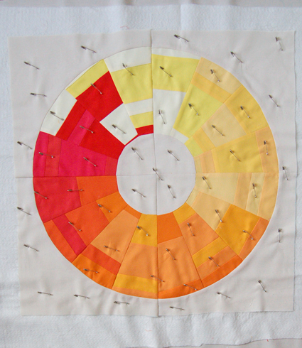 Mini Quilt of the Month, December: Golden Wreath | Purl Soho