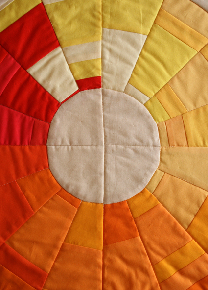 Mini Quilt of the Month, December: Golden Wreath | Purl Soho