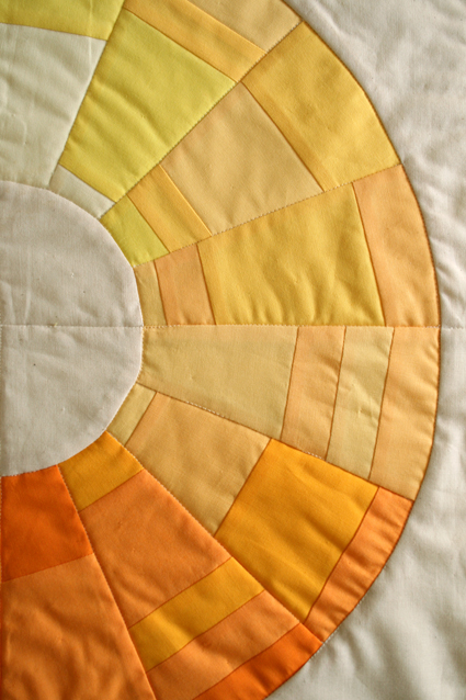 Mini Quilt of the Month, December: Golden Wreath | Purl Soho