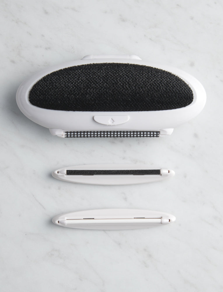 Compact 4-in-1 Battery-Free Fabric Shaver & Lint Brush