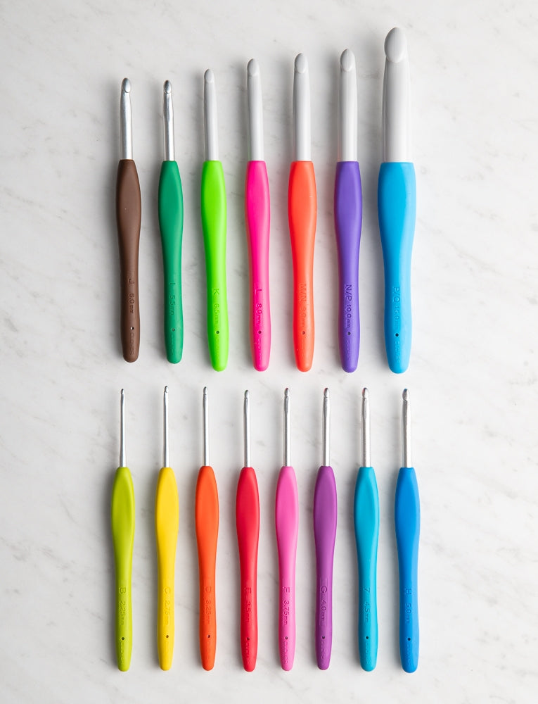 Amour Crochet Hooks, US F (3.75 mm)