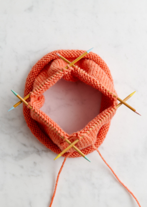 How To Knit With Double Pointed Needles (aka DPNs) | Purl Soho