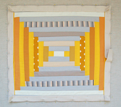 Mini Quilt of the Month, January: Courthouse Steps | Purl Soho