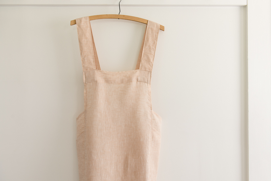 Cross Back Apron in Watercolor Linen | Purl Soho
