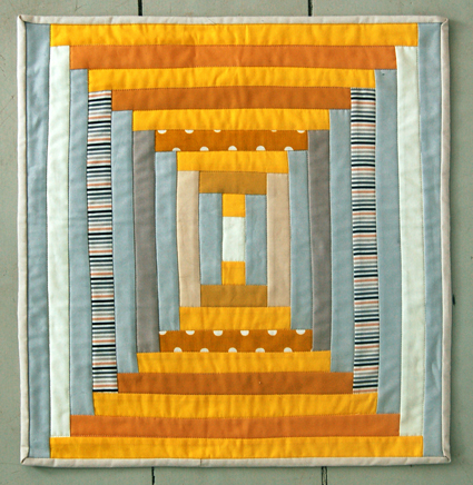 Mini Quilt of the Month, January: Courthouse Steps | Purl Soho