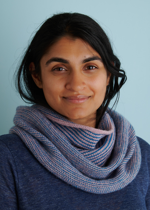 Newsprint Cowl In Line Weight + Quartz | Purl Soho
