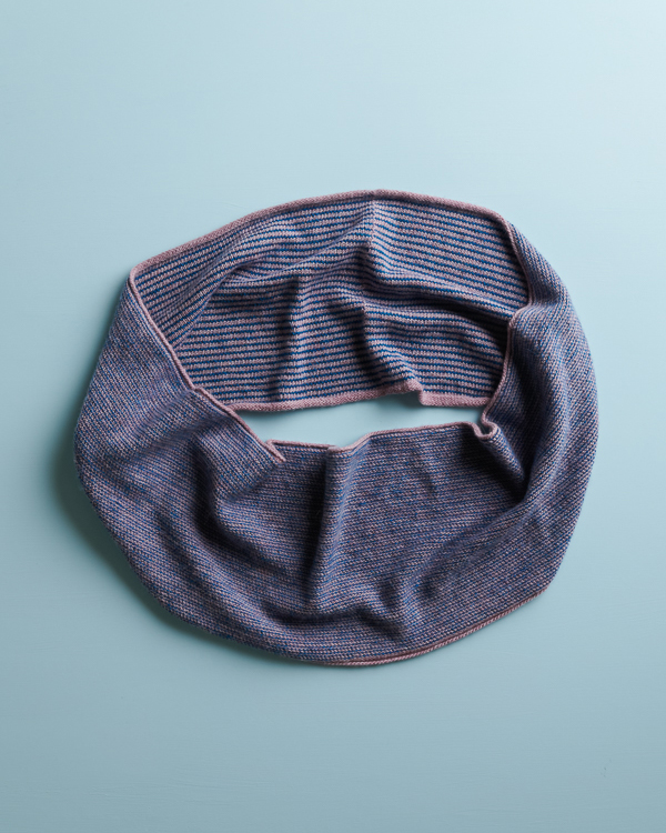 Newsprint Cowl In Line Weight + Quartz | Purl Soho