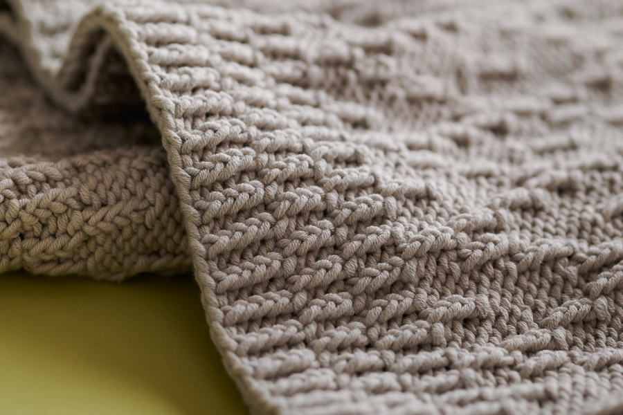 Diamond + Dot Blanket | Purl Soho