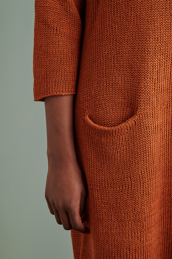 Julie Hoover For Purl Soho: Copley in Blackbird Linen | Purl Soho