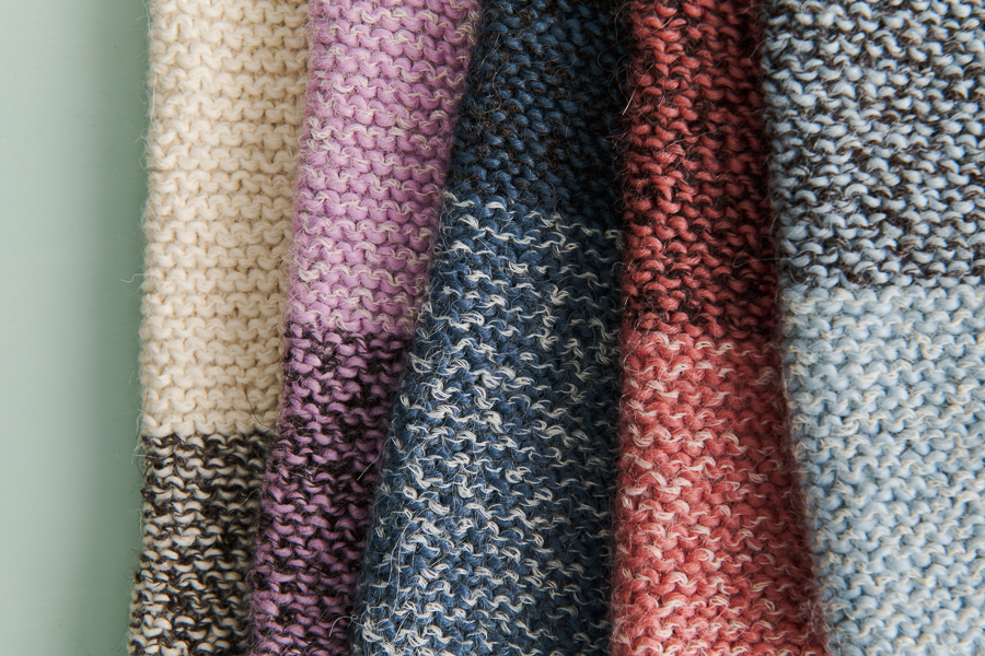 Contrast Cuff Hat + Hand Warmers | Purl Soho