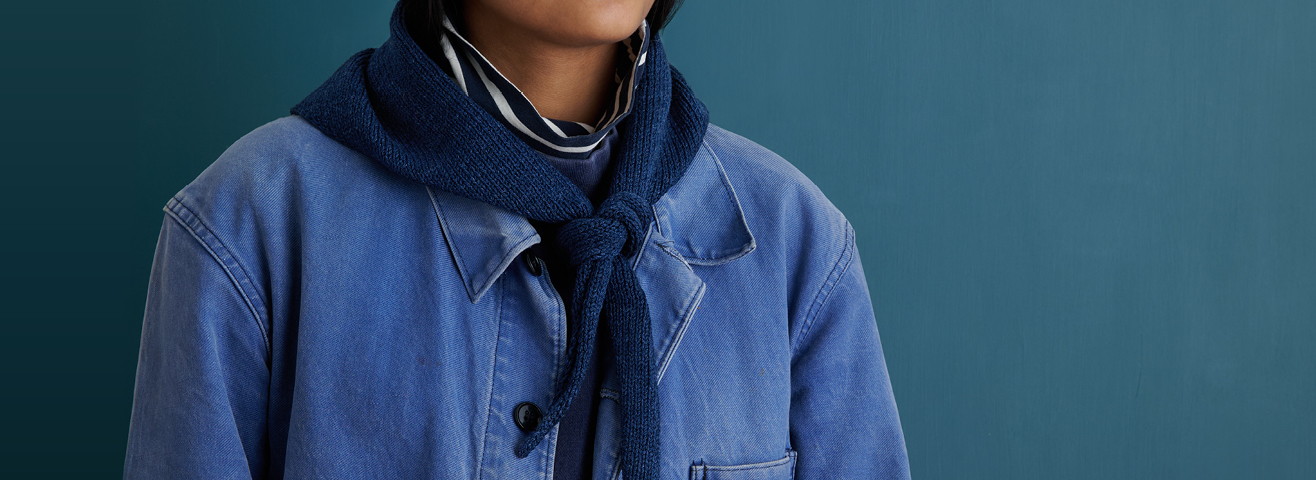 Free Saltwater Bandana knitting pattern, a small scarf knit in Purl Soho's Japanese Denim Cotton yarn.